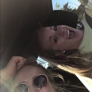 Meet your Posher, Sydney